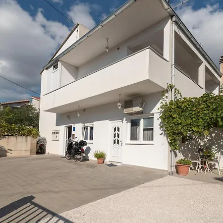 Bruna Apartament *