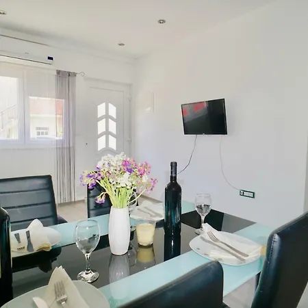Bruna Apartment